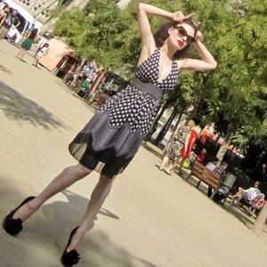 BCBG MaxAzaria Silk Polkadot Geometric Halter Dress Pinup Retro Summer XS/S